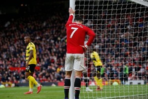  热那亚主场气势如虹，完胜下游球队  