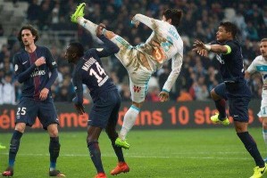  法甲豪门碰撞，巴黎圣日耳曼横扫马赛