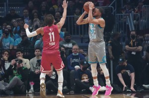  NBA全明星赛落幕，詹姆斯队险胜库里队