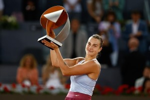  萨巴伦卡发球火力全开，辛辛那提站强势登顶