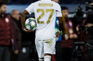  巴西新星维尼修斯闪耀欧冠赛场斩获最佳球员