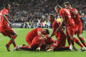  欧洲杯预选赛激战，死亡小组竞争惨烈  