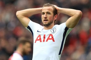  莱切战术纪律严明，客场逼平前列球队  