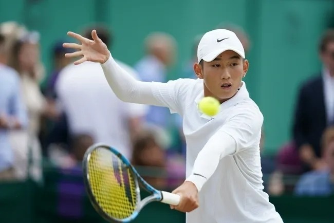  中国小将商竣程创造历史，首次跻身温网三十二强  