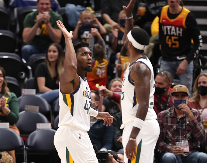  戈贝尔盖帽盛宴森林狼力克爵士