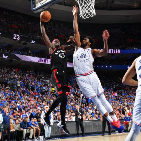  恩比德统治攻防两端76人轻取魔术